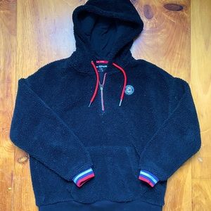 Super comfortable Tommy Hilfiger Sherpa, lightly worn!